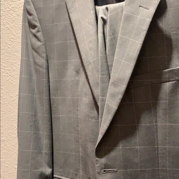 Perry Ellis 2 Piece suit